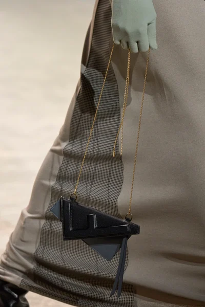Look 170